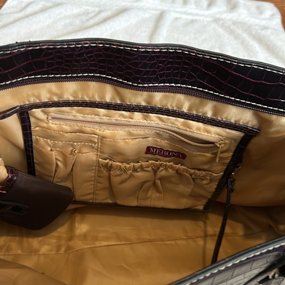 Leather large tote, bag animal print from the bottom cross is 17 inches - Picture 6 of 9